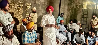 ਪਿੰਡਾਂ ’ਚ ਆਪਣੀਆਂ ਪਾਰਟੀਆਂ ਦਾ ਵਜੂਦ ਬਚਾਉਣ ਲਈ ਪੱਬਾਂ ਭਾਰ ਹੋਏ ਆਗੂ