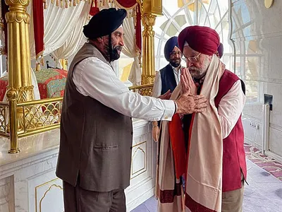 ਹਰਦੀਪ ਪੁਰੀ ਨੇ ਦੁਬਈ ਦੇ ਗੁਰਦੁਆਰੇ ’ਚ ਮੱਥਾ ਟੇਕਿਆ