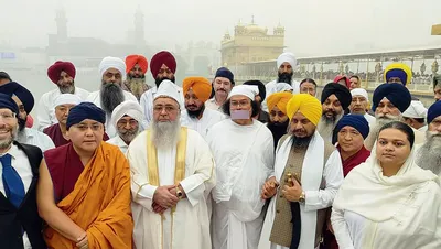 ਧਾਰਮਿਕ ਆਗੂਆਂ ਨੇ ਦਰਬਾਰ ਸਾਹਿਬ ਮੱਥਾ ਟੇਕਿਆ