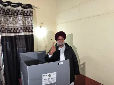 🔴 live punjab bypolls   ਚਾਰ ਵਿਧਾਨ ਸਭਾ ਹਲਕਿਆਂ ਦੀਆਂ ਜ਼ਿਮਨੀ ਚੋਣਾਂ ਲਈ ਵੋਟਿੰਗ ਜਾਰੀ  11 ਵਜੇ ਤੱਕ 20 76 ਫੀਸਦ ਵੋਟਿੰਗ ਹੋਈ